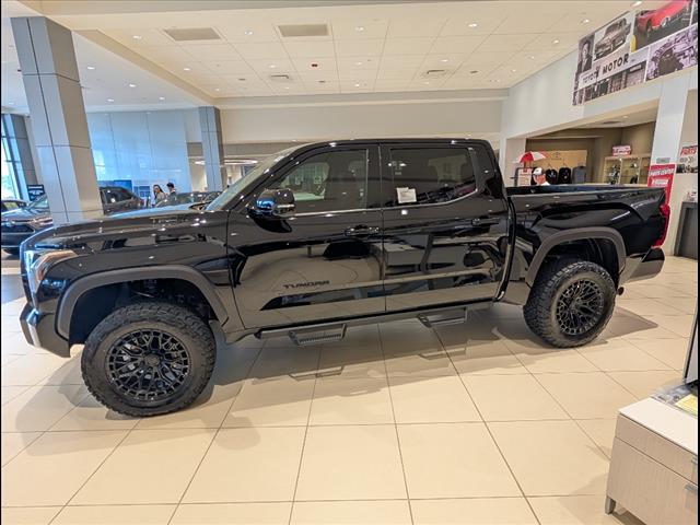 2025 Toyota Tundra SR5 CREWMAX