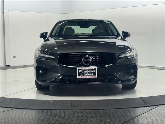 2021 Volvo S60 MOMENTUM