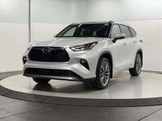 2025 Toyota Highlander Hybrid HYBRID LIMITED 25