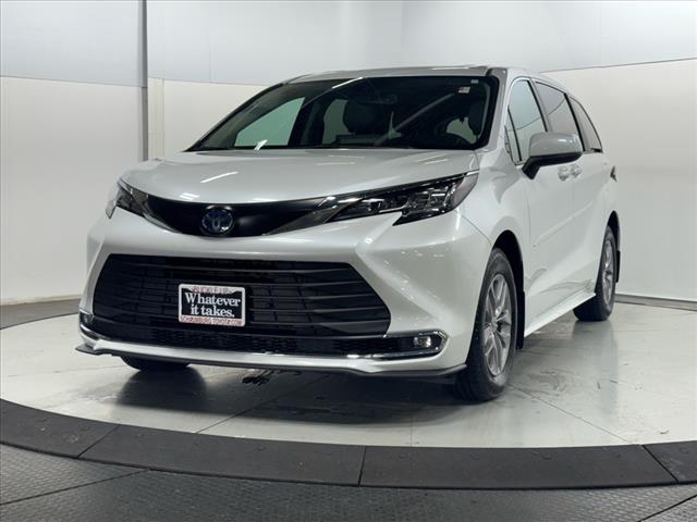 2022 Toyota Sienna XLE