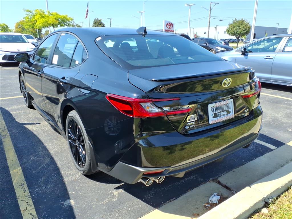 2026 Toyota Camry SE photo 3