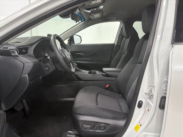 2023 Toyota Venza LE