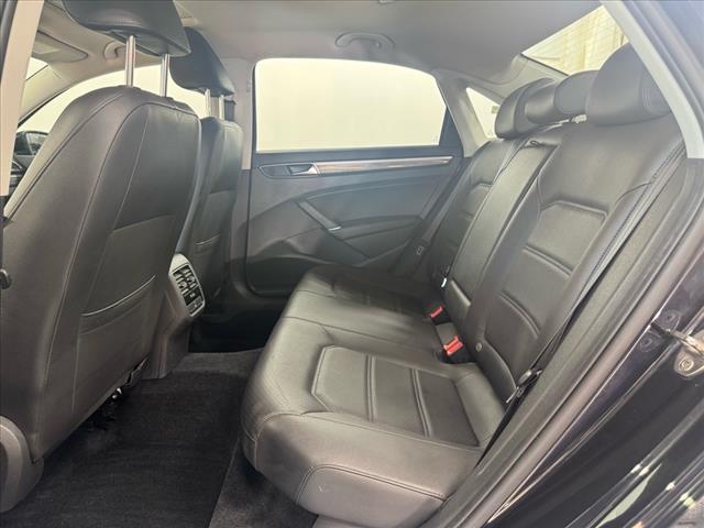 2018 Volkswagen Passat 2.0T SE