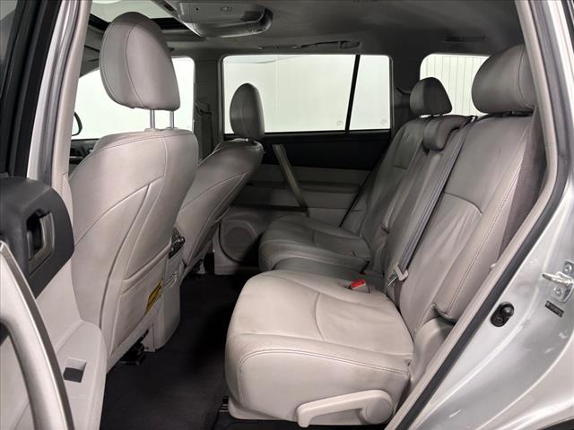 2013 Toyota Highlander SE