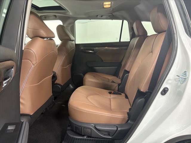 2025 Toyota Highlander Hybrid HYBRID LIMITED 25