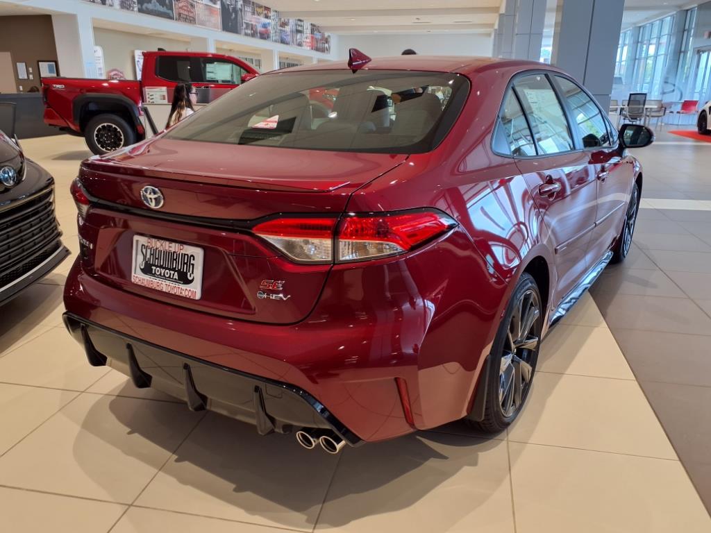 2025 Toyota Corolla Hybrid SE photo 5