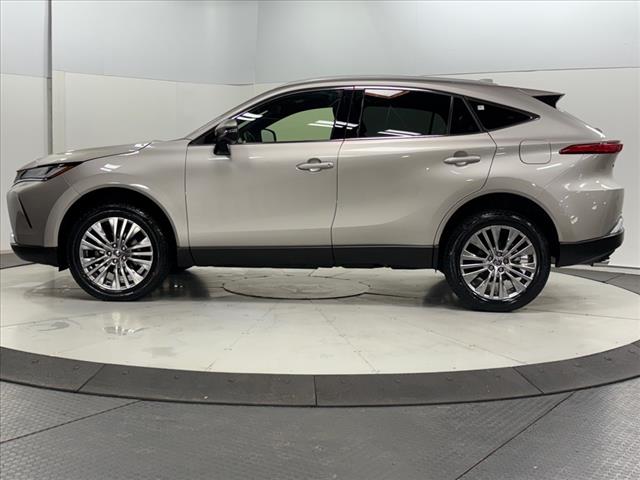 2022 Toyota Venza XLE