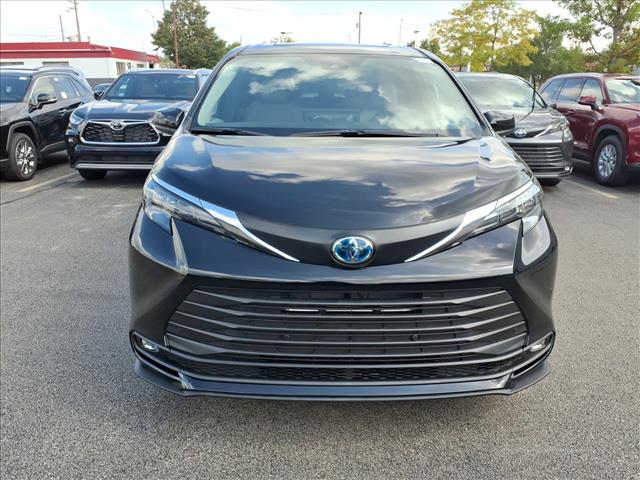 2025 Toyota Sienna XLE 7PSGR AWD
