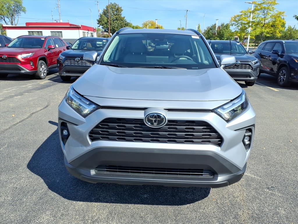 2025 Toyota RAV4 XLE Premium photo 7