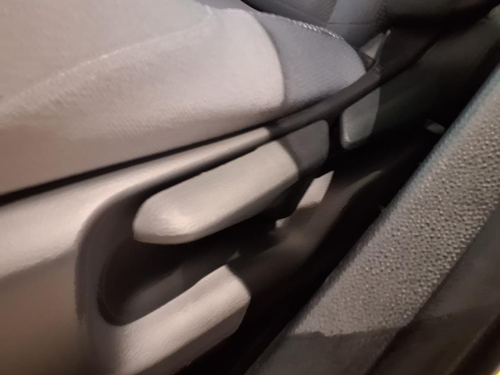 2025 Toyota Corolla Hybrid SE photo 9