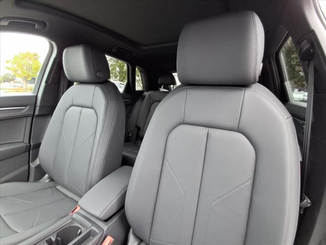 2025 Audi Q3 45 S line quattro Premium