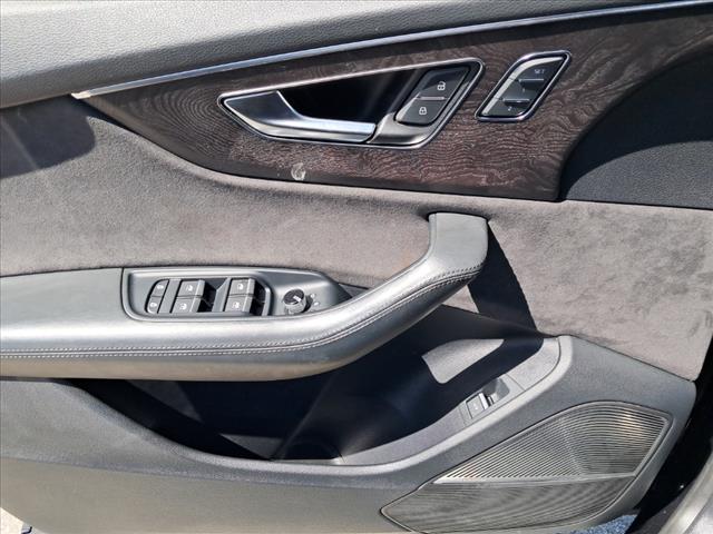 2020 Audi Q8 quattro Prestige 55 TFSI