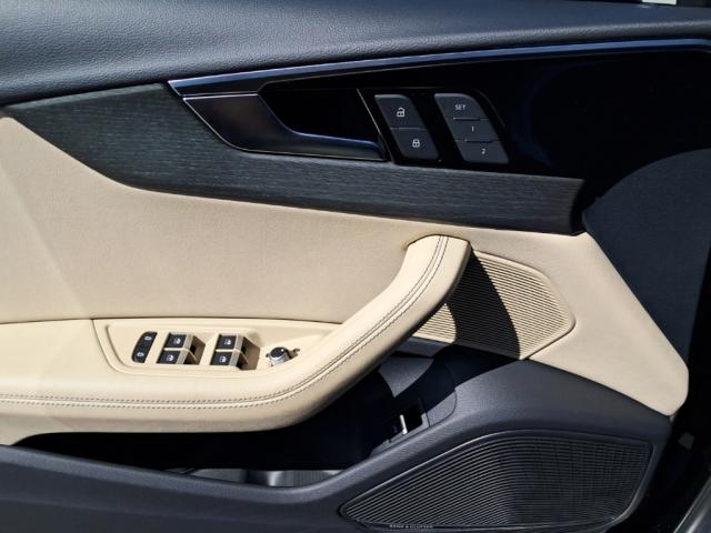 2022 Audi A4 quattro Premium Plus 40 TFSI