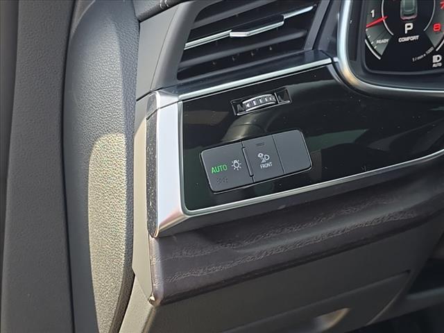 2023 Audi Q8 quattro Premium 55 TFSI