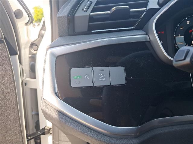 2025 Audi Q3 45 S line quattro Premium