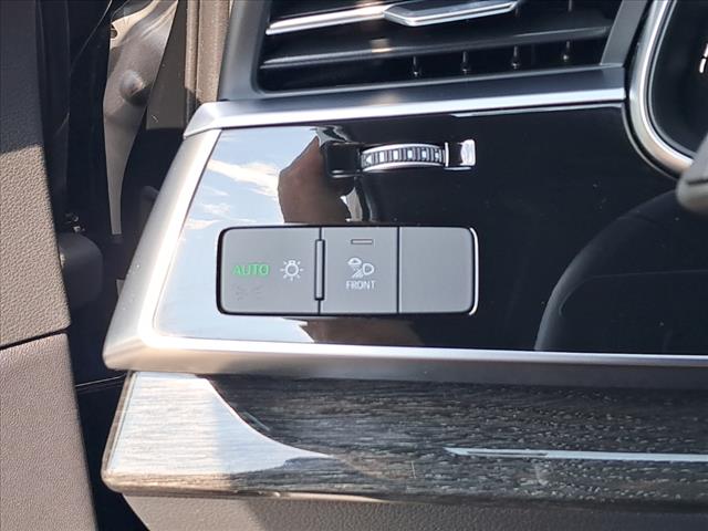 2023 Audi Q7 quattro Premium Plus 45 TFSI