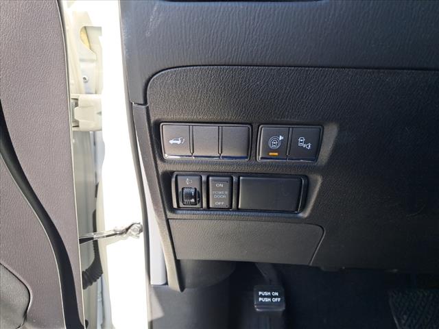 2017 INFINITI QX80 