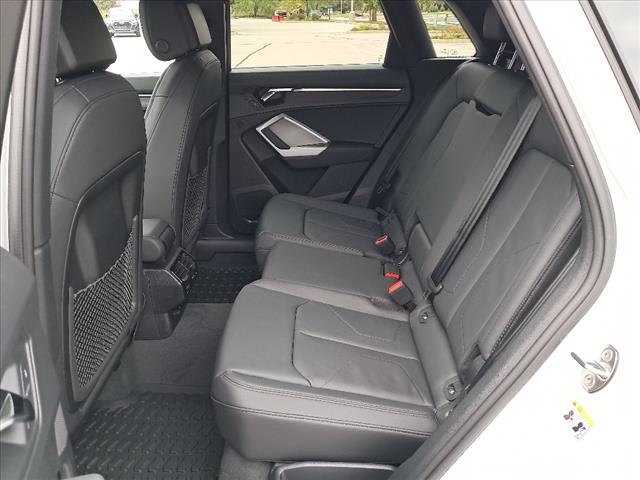 2025 Audi Q3 45 S line quattro Premium