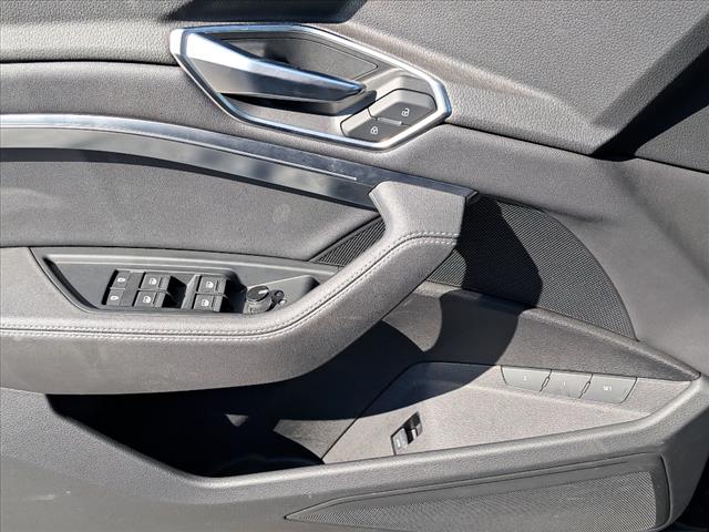 2023 Audi e-tron quattro Premium