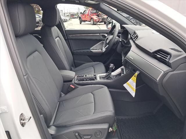 2025 Audi Q3 45 S line quattro Premium