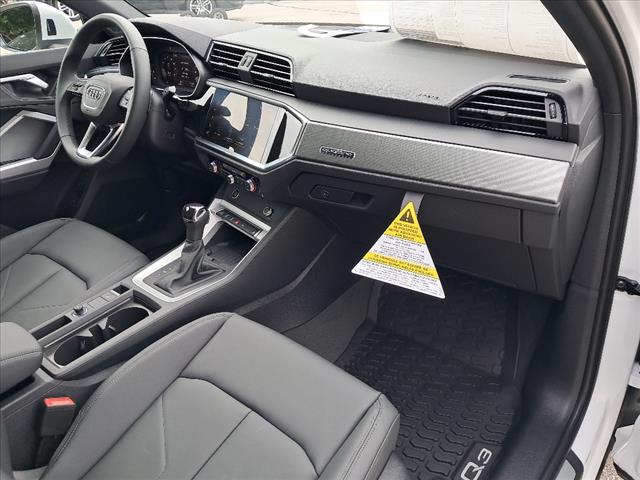 2025 Audi Q3 45 S line quattro Premium