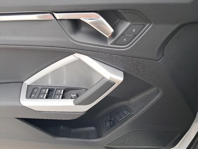 2025 Audi Q3 45 S line quattro Premium