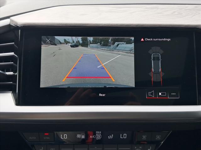 2022 Audi Q4 e-tron quattro Premium 50