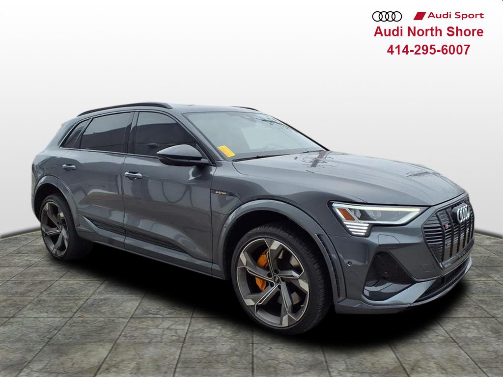 2022 Audi e-tron S quattro Prestige