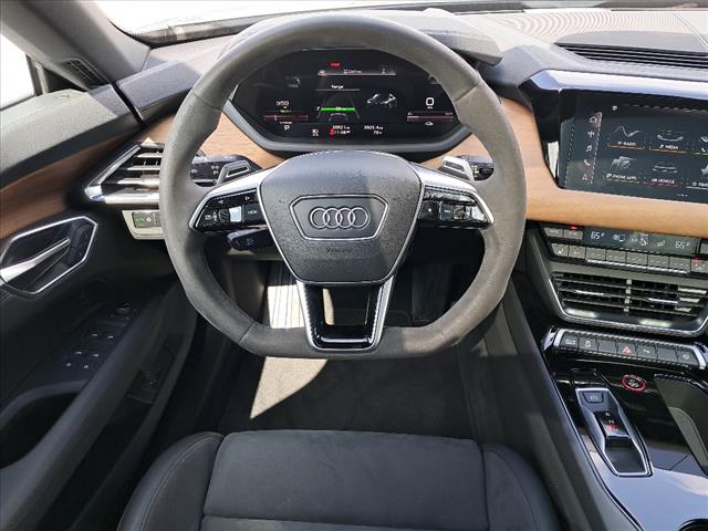 2022 Audi e-tron GT quattro Premium Plus