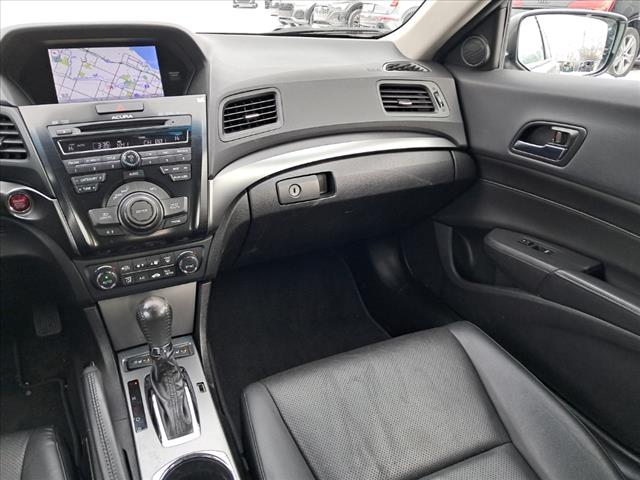 2013 Acura ILX 2.0L w/Tech