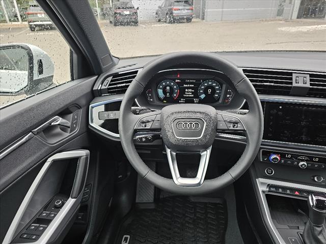 2025 Audi Q3 45 S line quattro Premium