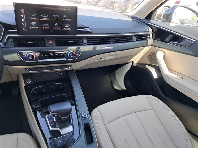 2022 Audi A4 quattro Premium Plus 40 TFSI