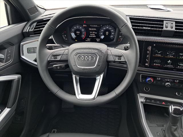 2025 Audi Q3 45 S line quattro Premium
