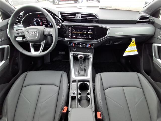 2025 Audi Q3 45 S line quattro Premium