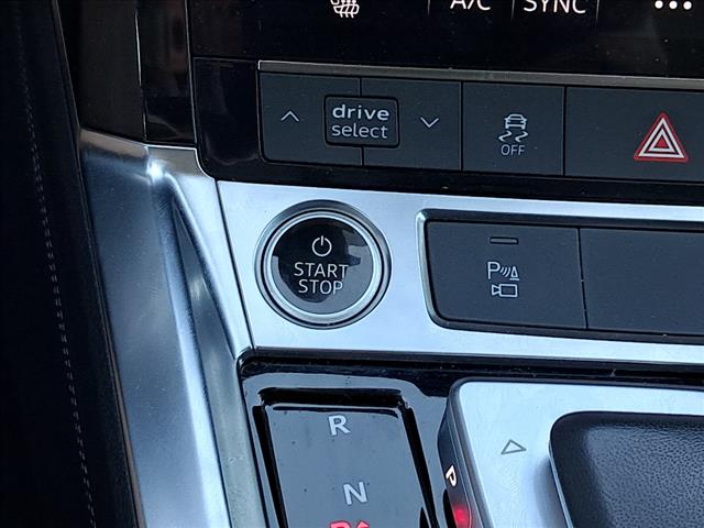2023 Audi e-tron quattro Premium