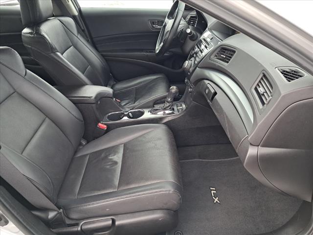 2013 Acura ILX 2.0L w/Tech