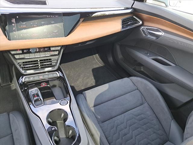 2022 Audi e-tron GT quattro Premium Plus