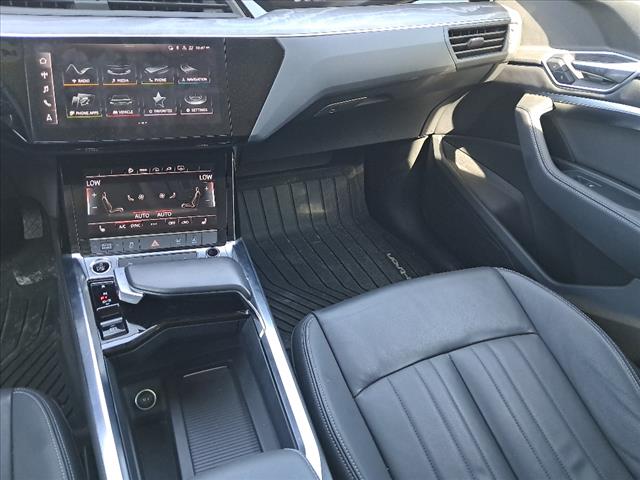 2023 Audi e-tron quattro Premium