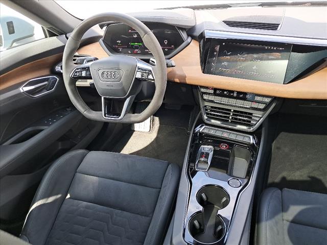 2022 Audi e-tron GT quattro Premium Plus
