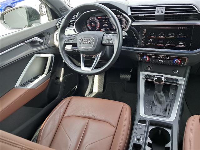 2021 Audi Q3 quattro S line Prem Plus 45 TFSI