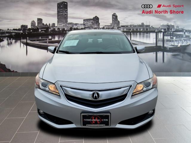 2013 Acura ILX 2.0L w/Tech