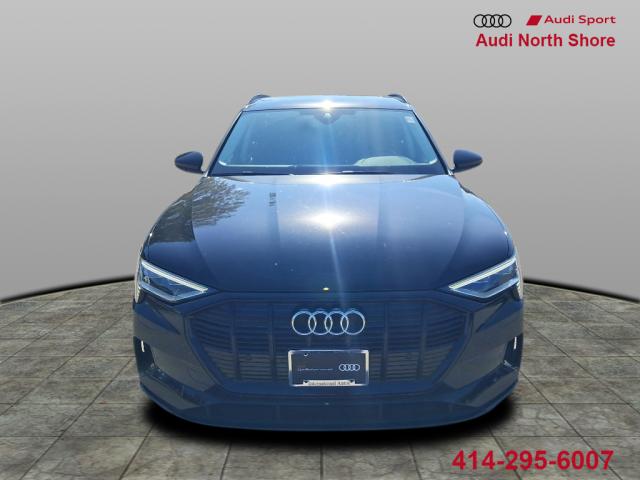 2023 Audi e-tron quattro Premium