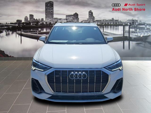 2025 Audi Q3 45 S line quattro Premium