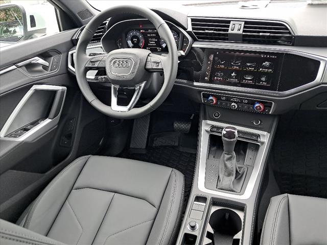 2025 Audi Q3 45 S line quattro Premium
