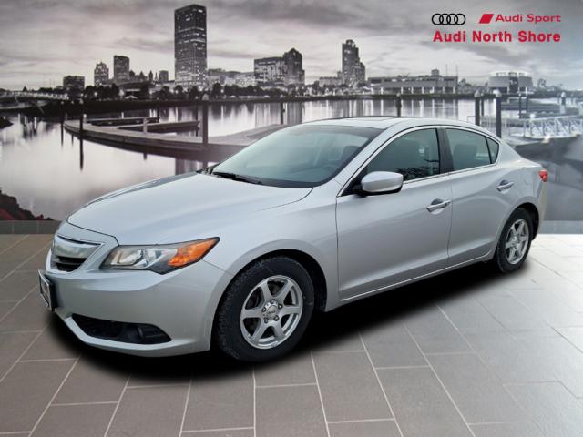 2013 Acura ILX 2.0L w/Tech