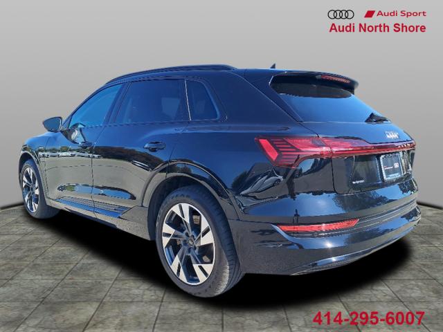 2023 Audi e-tron quattro Premium