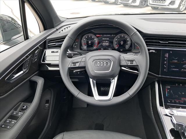 2025 Audi Q7 55 quattro Premium