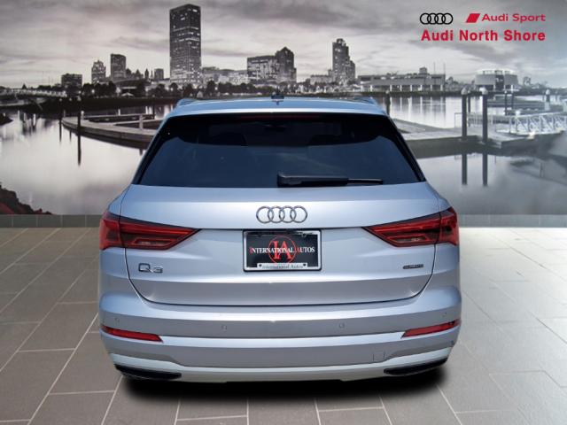 2022 Audi Q3 quattro Premium 40 TFSI