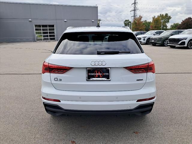 2025 Audi Q3 45 S line quattro Premium
