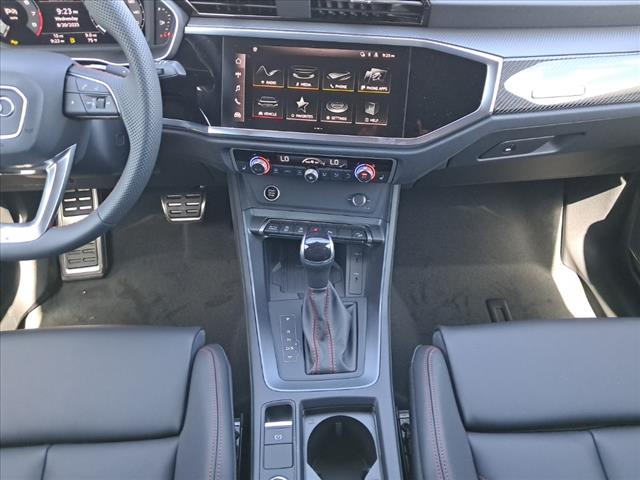 2025 Audi Q3 45 S line quattro Premium